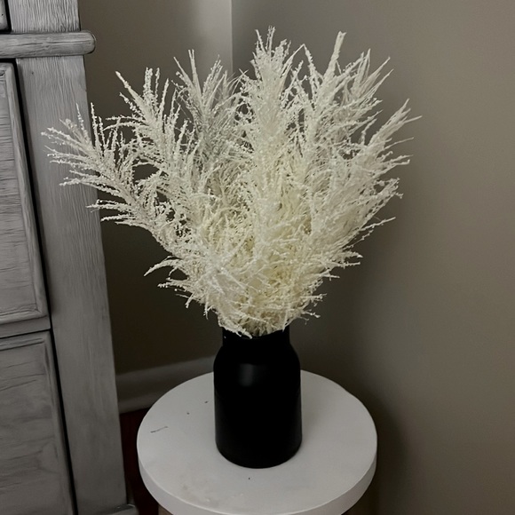 Kirklands Accents 516 Inch Tall Vase From Kirklands With Off White